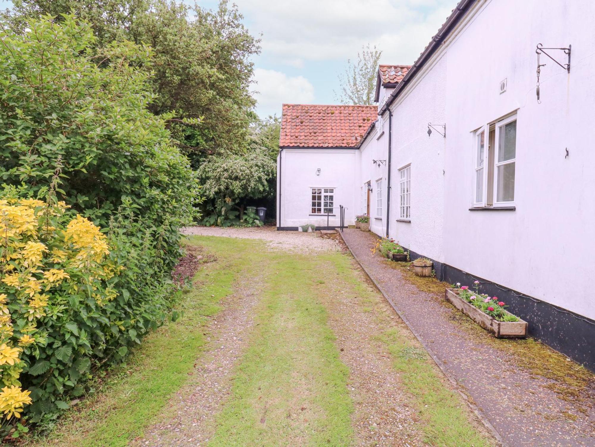 White House Cottage フェイクナム エクステリア 写真