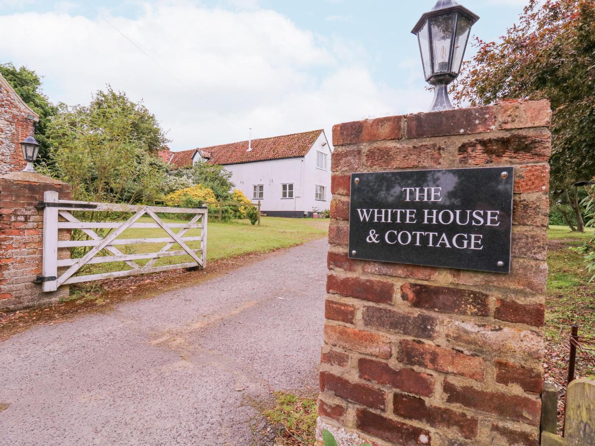 White House Cottage フェイクナム エクステリア 写真